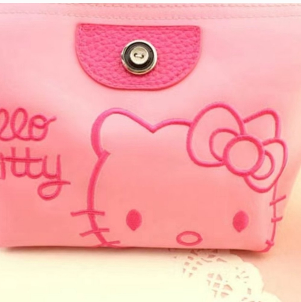 Hello Kitty Bag - Picture 2 of 4